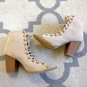 Yoki Brie lace up booties